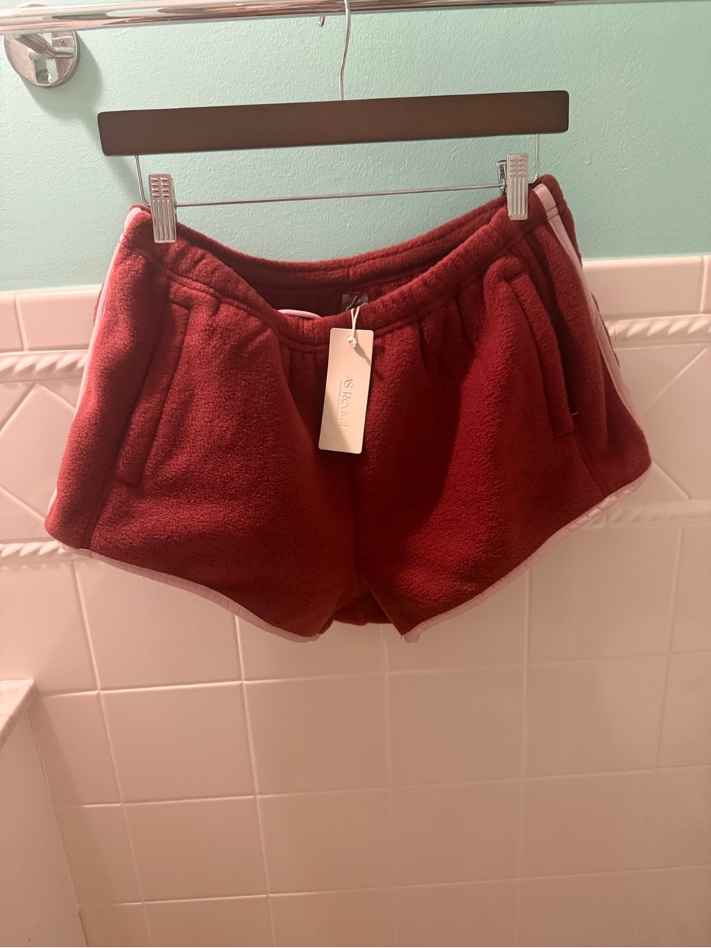 Sherpa Fleece Shorts - Picture 12 of 14